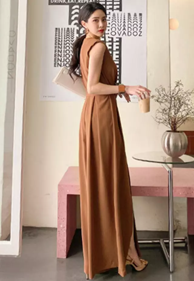 Sleeveless with Hight Slit Hem Maxi jumpsuit A21031907BW