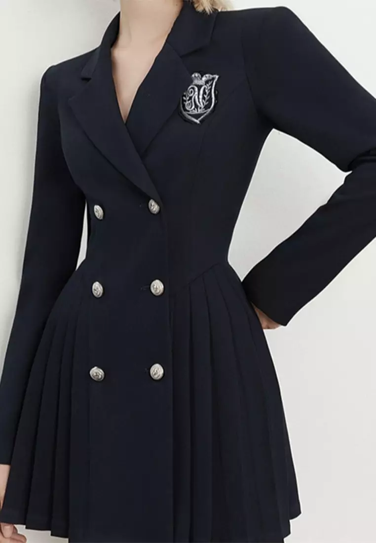 Fashionable waist cinched black pleated dress CA24102502BK