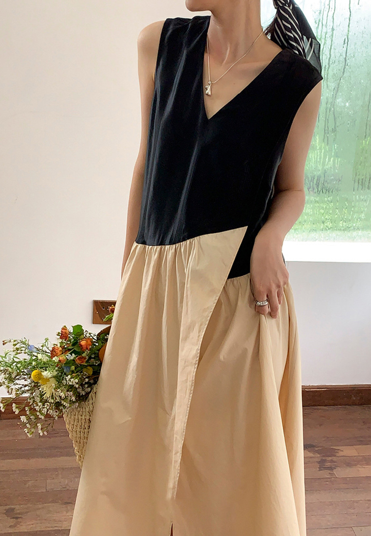 New V-neck loose sleeveless dress CA250325104BK