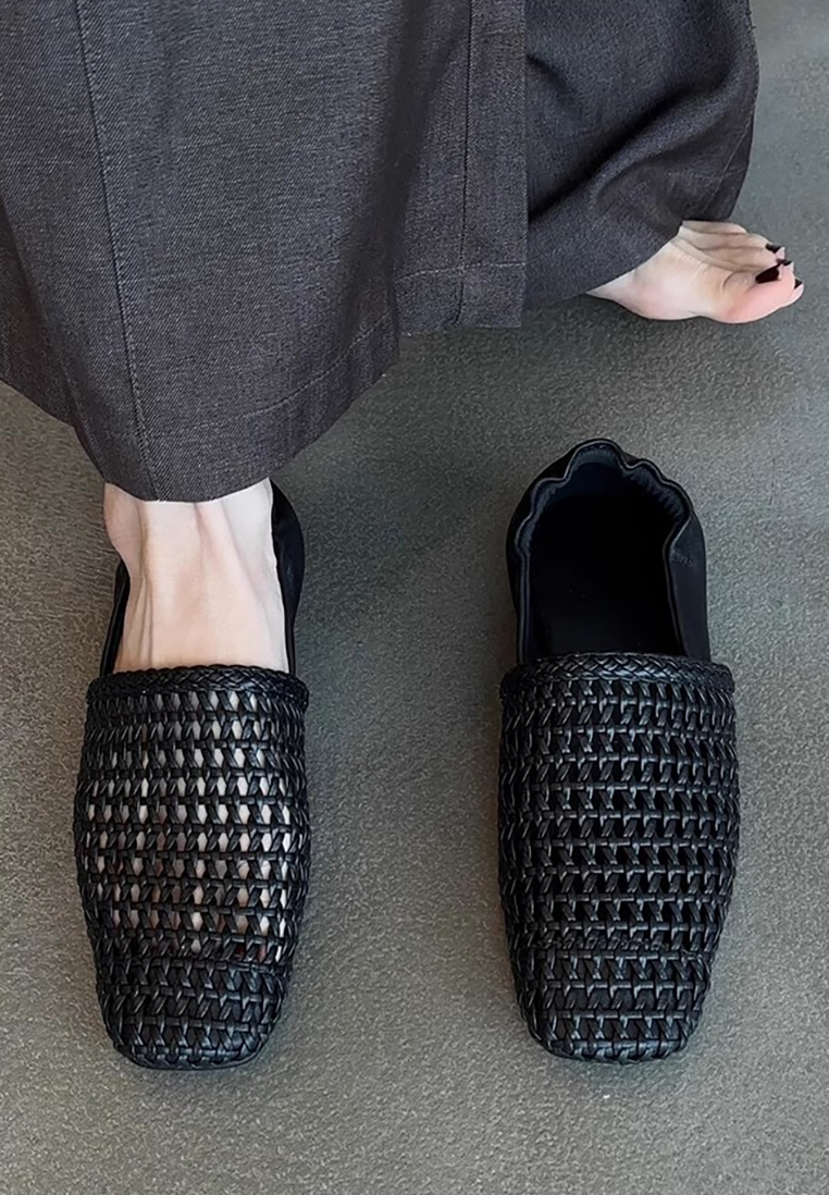 Genuine leather square toe slip-on woven hollow flat shoes CA25042304BK