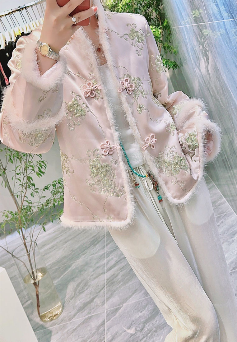 Luxury New Embroidered mink fur Chinese knot buckle Retro cotton jacket CA010604PI