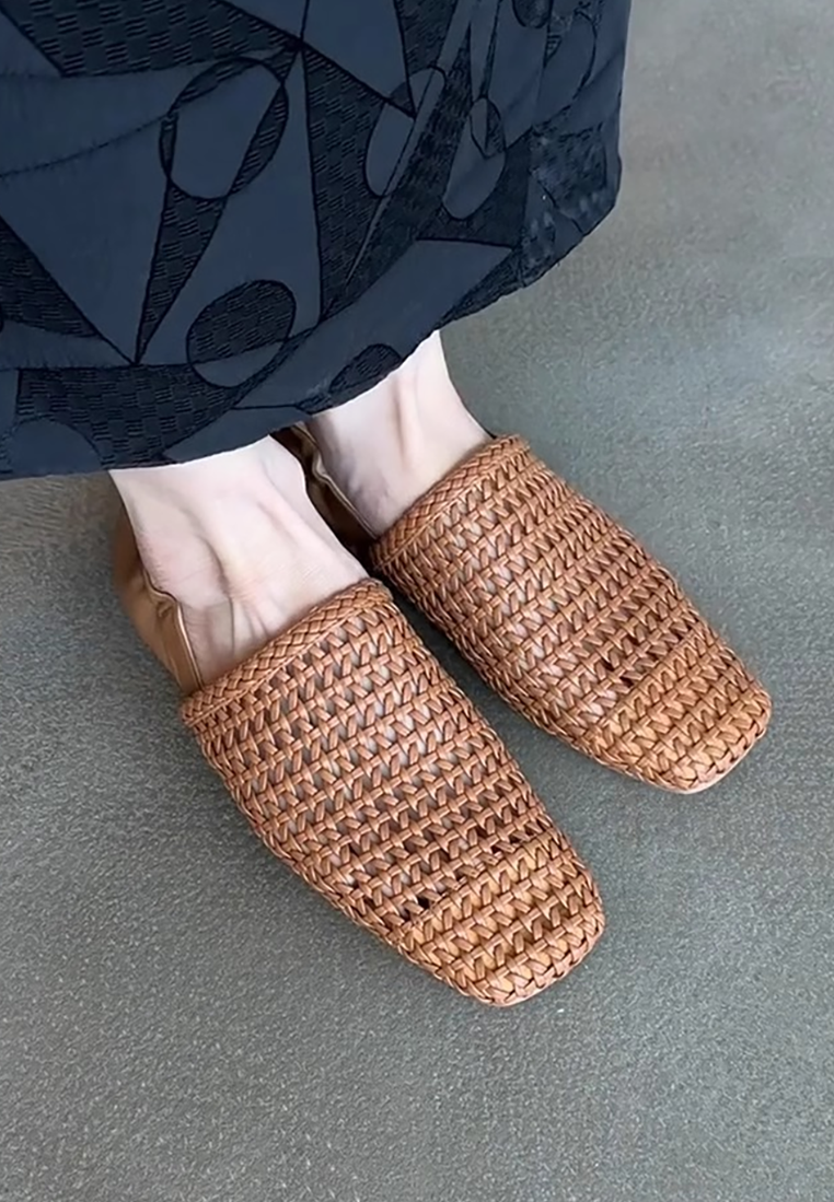 Genuine leather square toe slip-on woven hollow flat shoes CA25042304BK