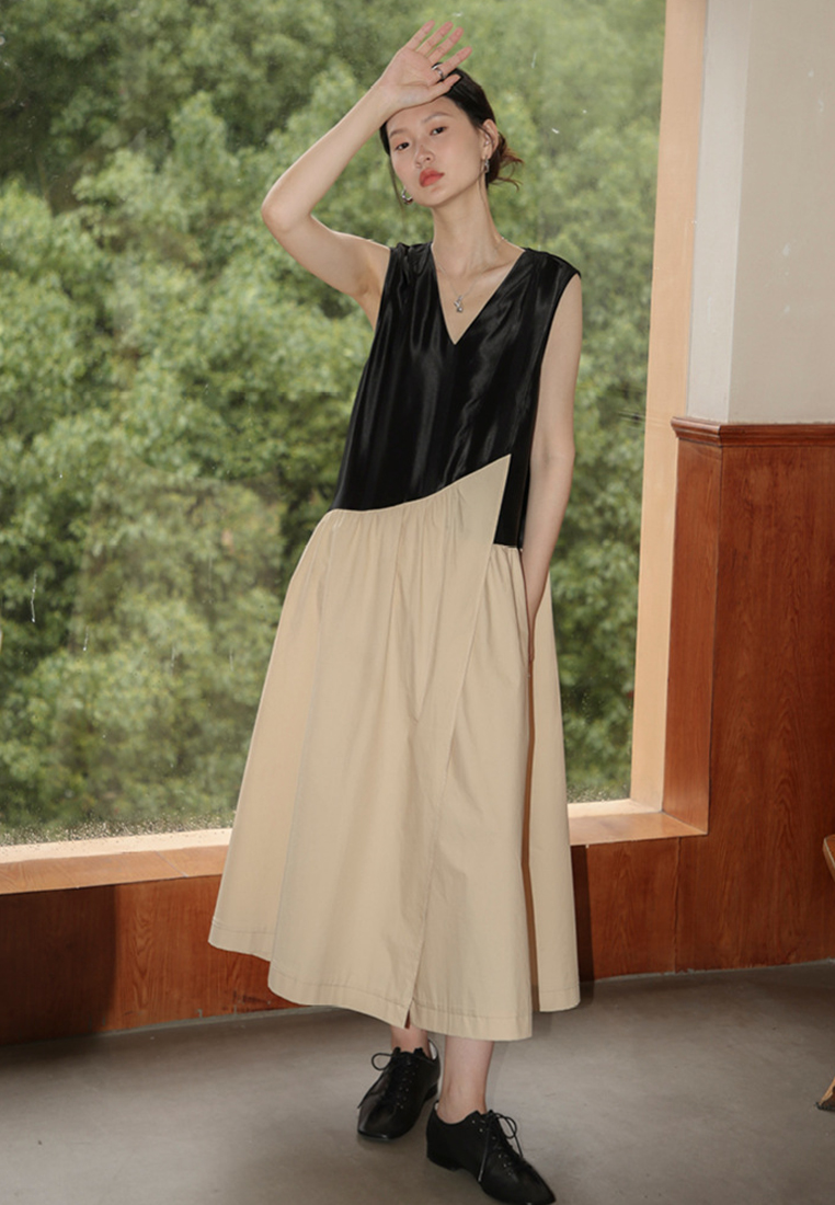 New V-neck loose sleeveless dress CA250325104BK