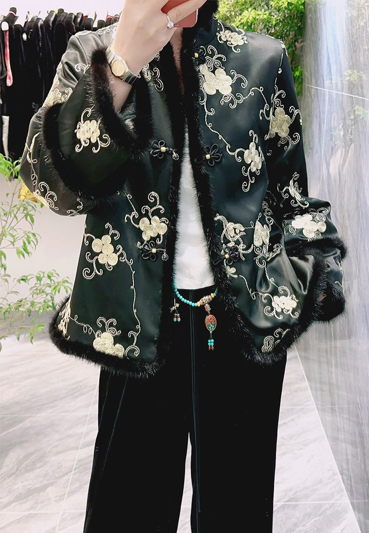 Luxury New Embroidered mink fur Chinese knot buckle Retro cotton jacket CA010604PI