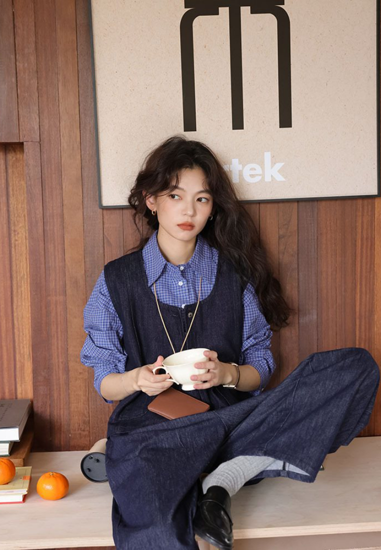 Autumn new retro Hong Kong style dark blue denim vest + Shirt + Pants CA25091940