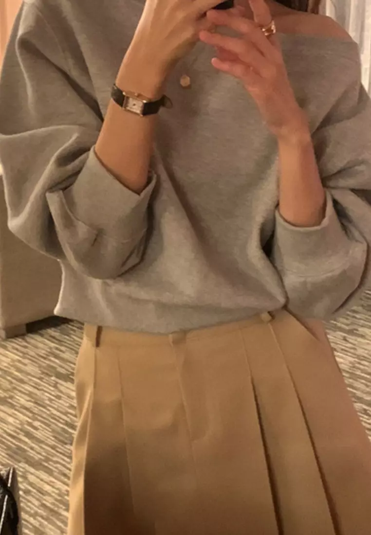 Korean style off shoulder top CA24092513GY