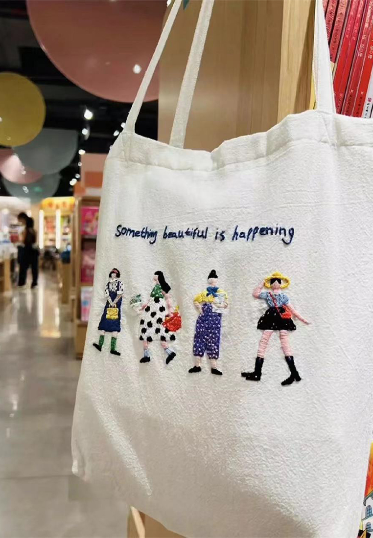 New Japanese Large Capacity Embroidery Artistic Shoulder Bag CA25061741W