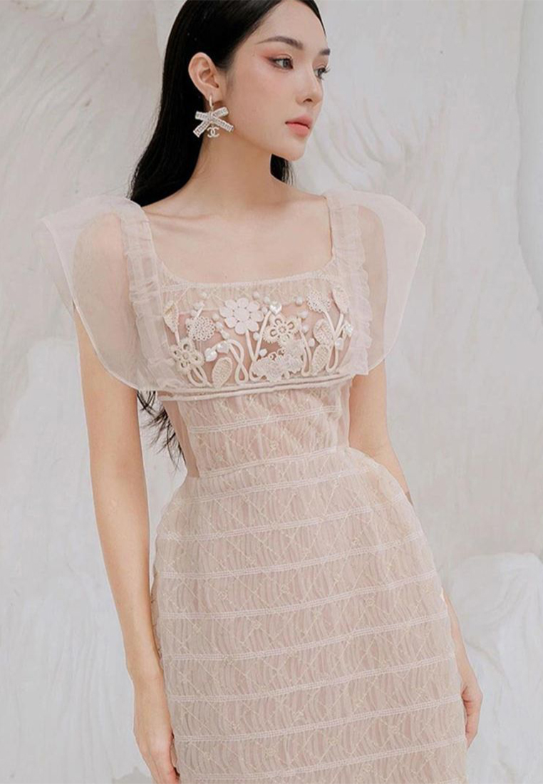 2024 Summer New Soft and Lightweight Embroidered Dress Slim Fit CA4021941BE