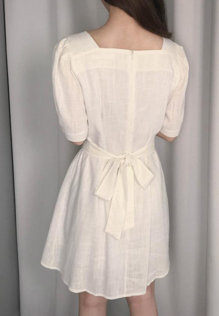 Retro waist cinching dress with temperament CA25032749W