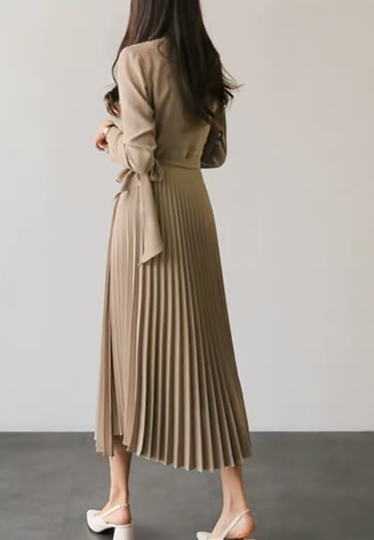 Autumn New Lace-Up Slim-Fit Long-Sleeved Pleated Dress CA25091543KI