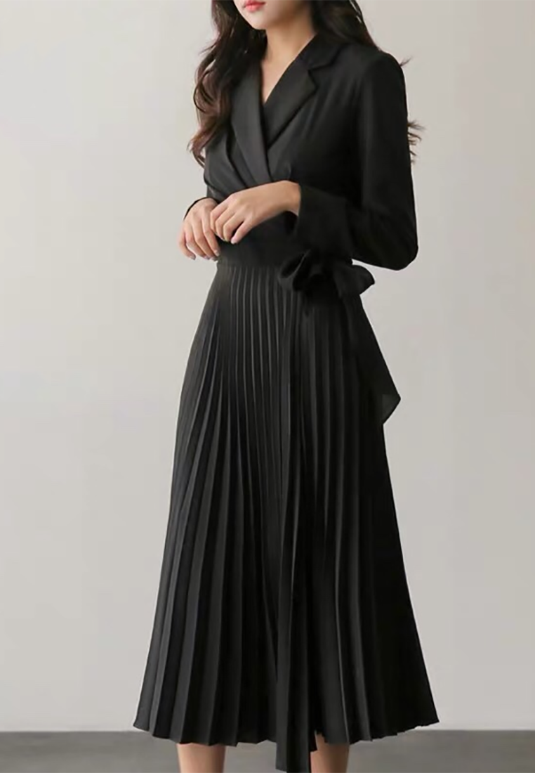 Autumn New Lace-Up Slim-Fit Long-Sleeved Pleated Dress CA25091543KI