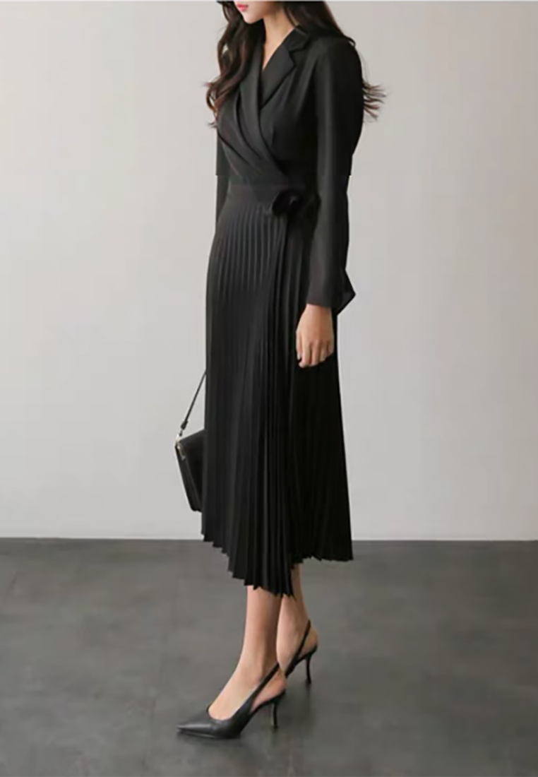 Autumn New Lace-Up Slim-Fit Long-Sleeved Pleated Dress CA25091543KI