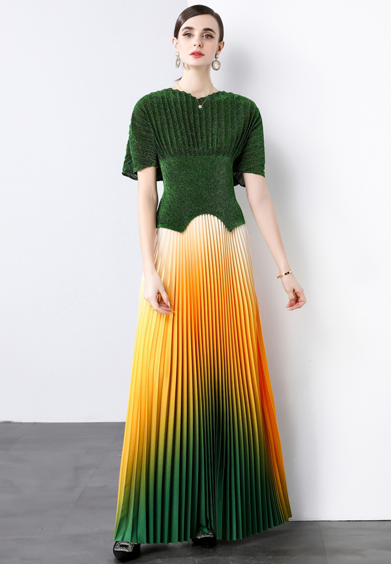 Fashionable top and elegant slim fit pleated skirt suit CA25070944MT