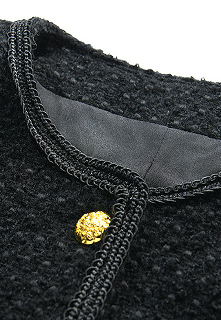 Round neck single-breasted design commuting jacket top CA101945BK