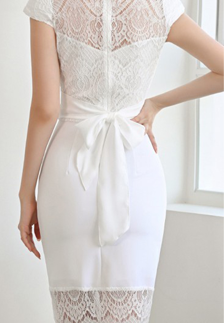 2023 Summer New V-Neck Medium-Length Lace Sheath Dress CA061346BK