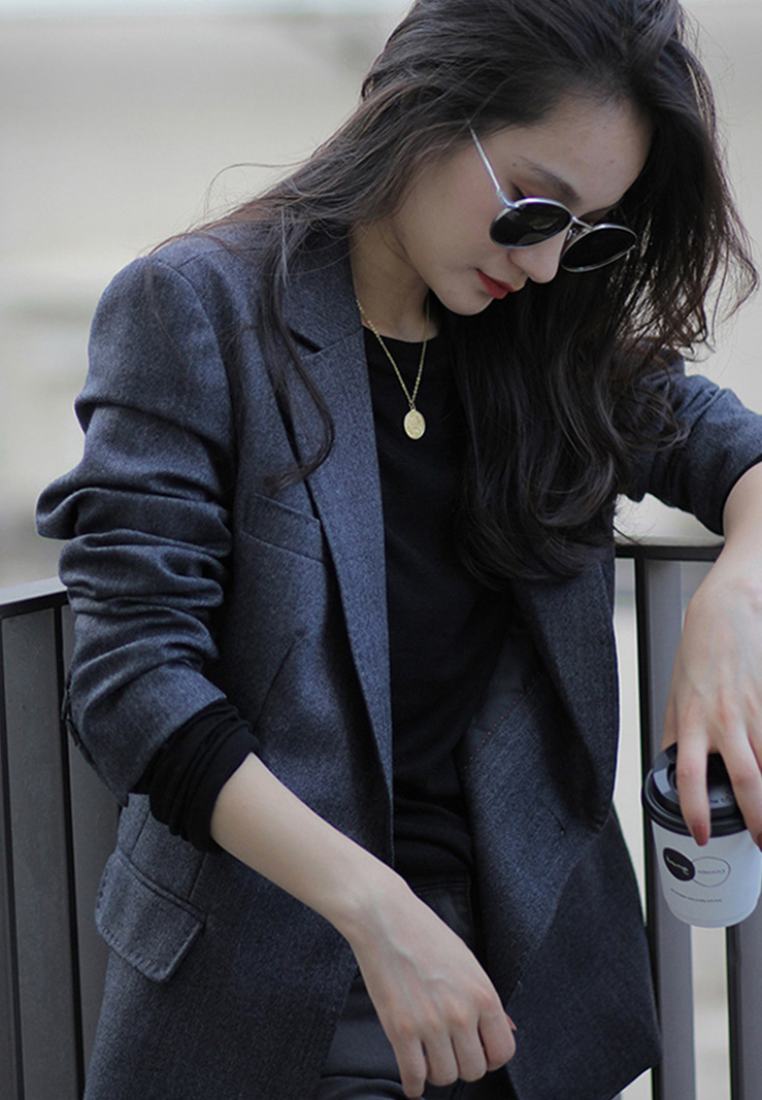 New commuter-style slim-fit coat CA25110346BL