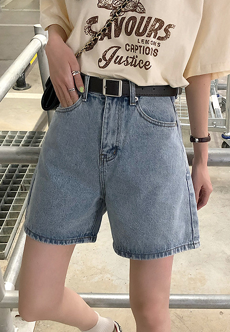  Real time shooting of minimalist denim shorts CA24041047LGBL-sunnydaysweety