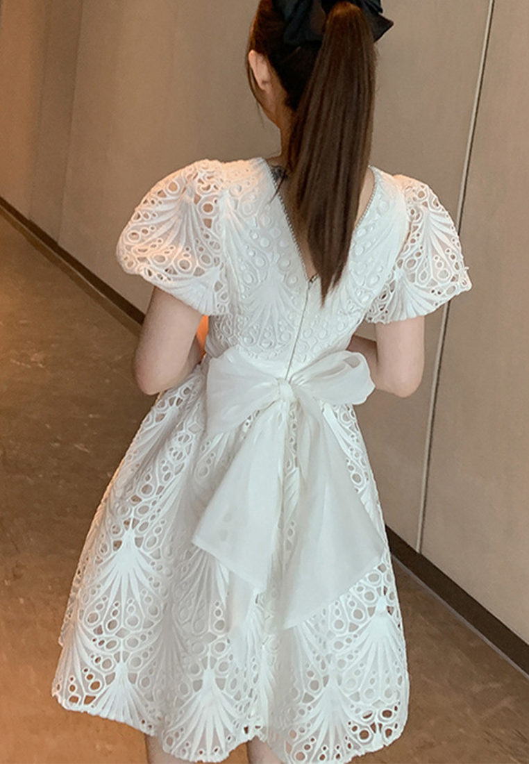 2024 Summer New Style Lace Bubble Sleeves Waist Wrap Dress White CA4021947W