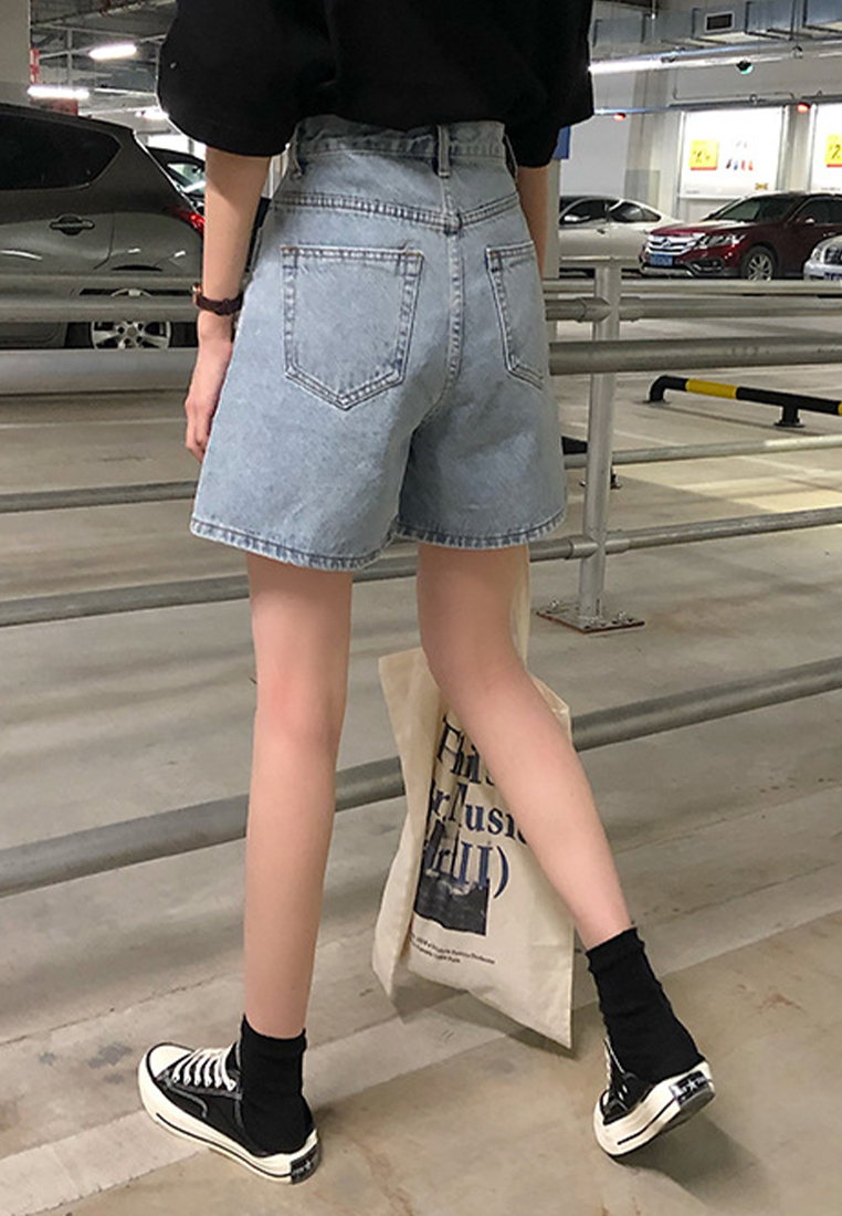  Real time shooting of minimalist denim shorts CA24041047LGBL-sunnydaysweety