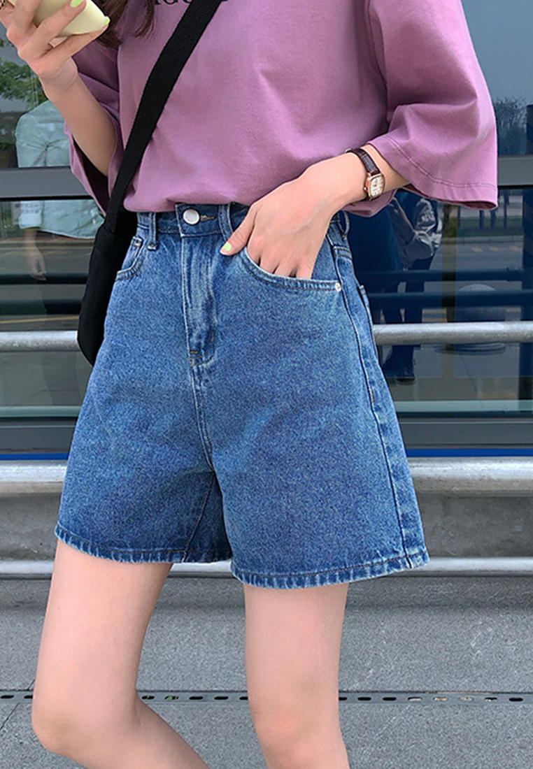  Real time shooting of minimalist denim shorts CA24041047LGBL-sunnydaysweety