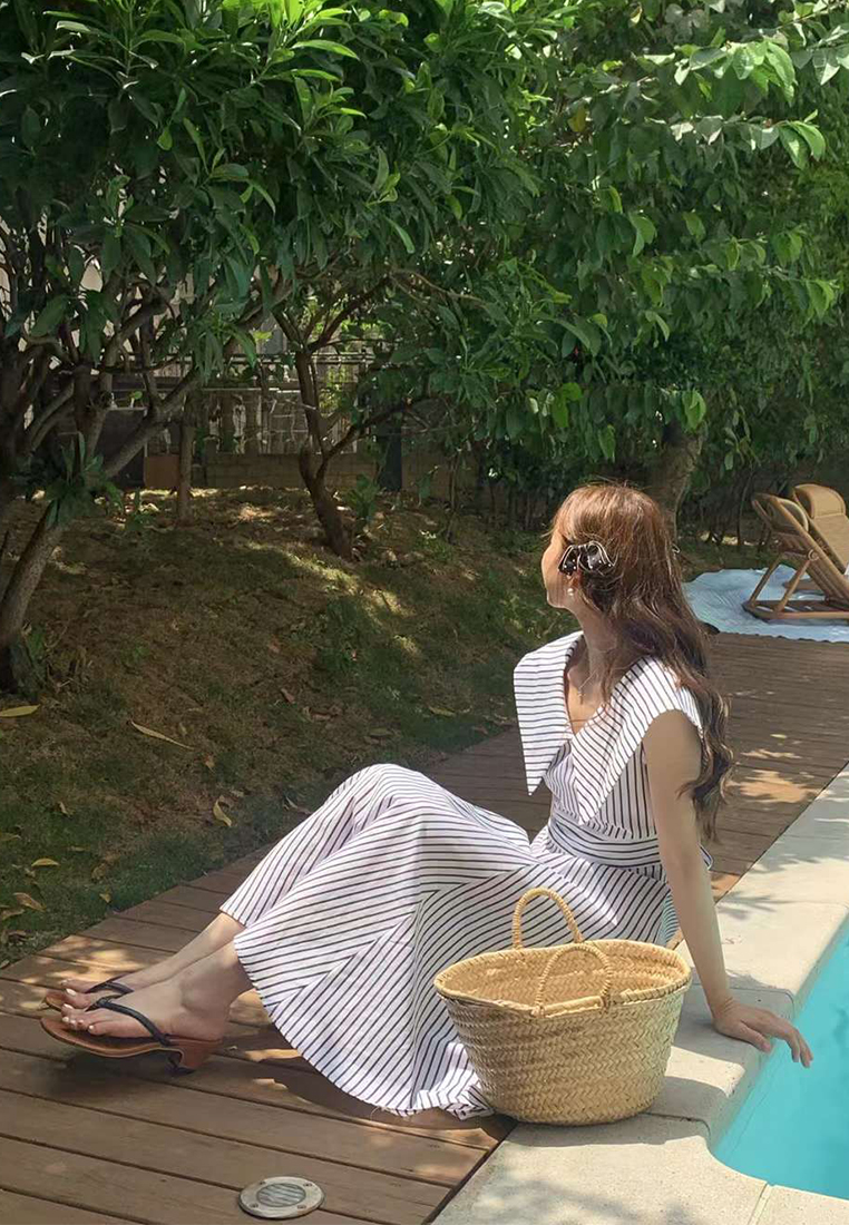 New collar and waist cinching striped dress CA225042248BL