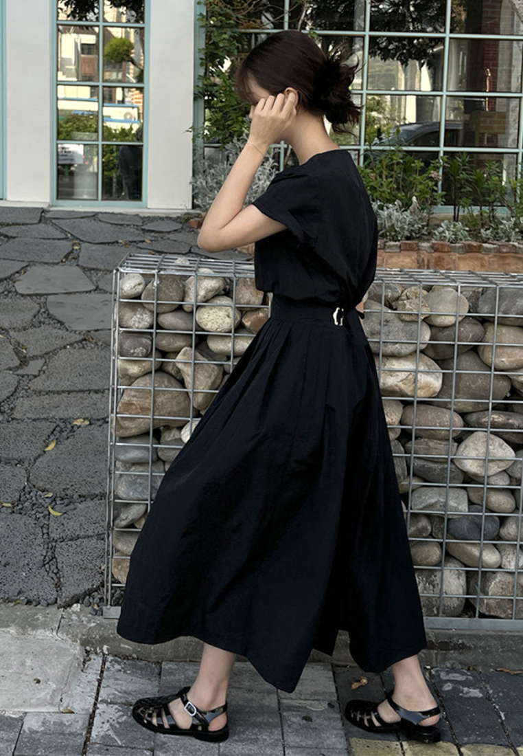 Round neck waist cinching slimming short sleeved dress CA225042249BK