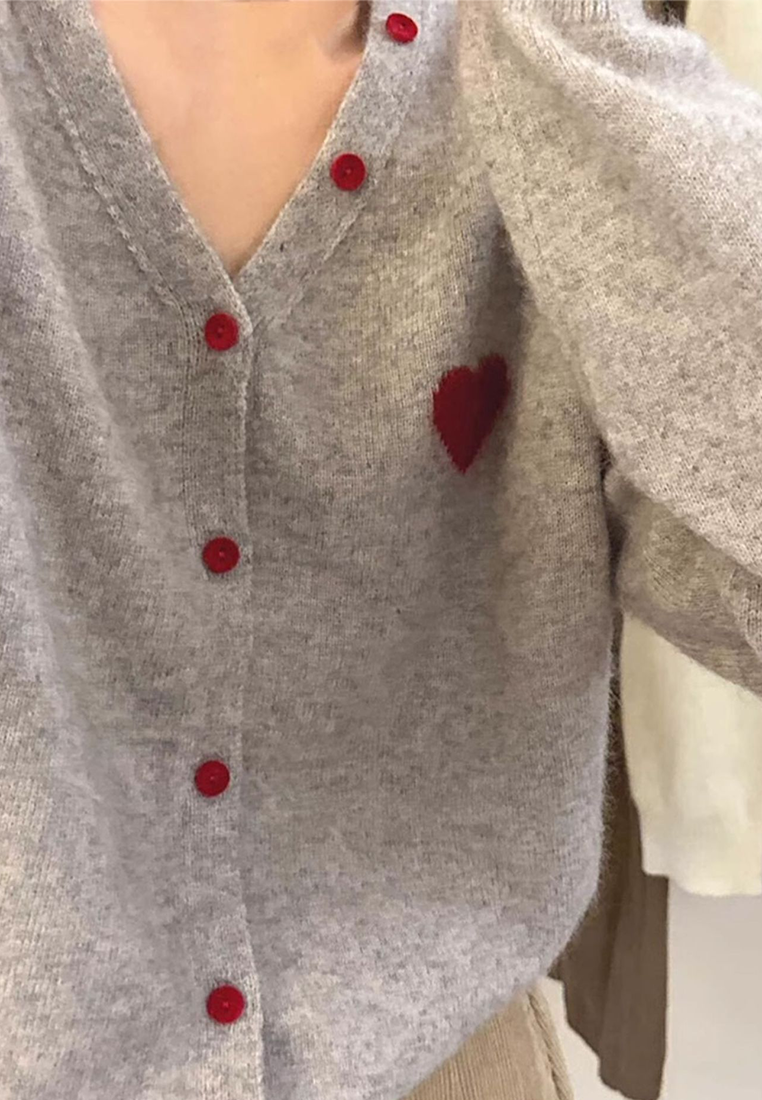 Autumn V-neck heart embroidered knitted long-sleeved top CA25102405GY