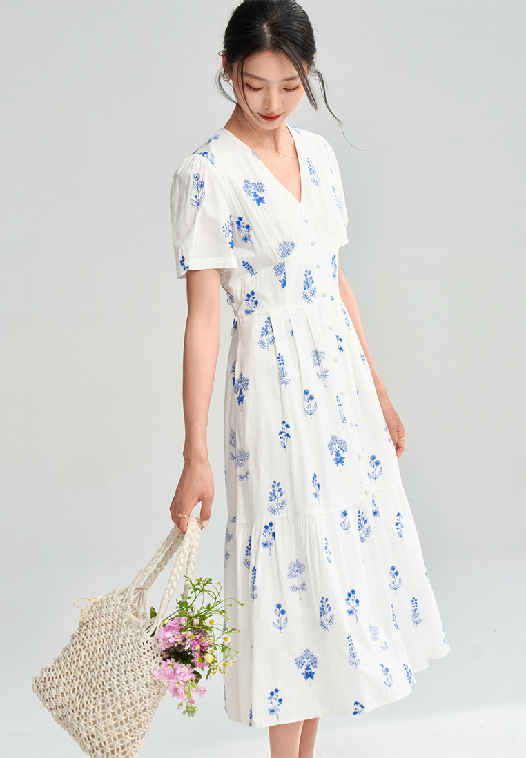 Summer embroidered flower pure cotton French V-neck waist floral dress CA25052905W