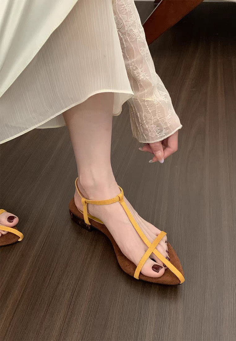 2025 pointed French thin-strap flat sandals CA25042205BK