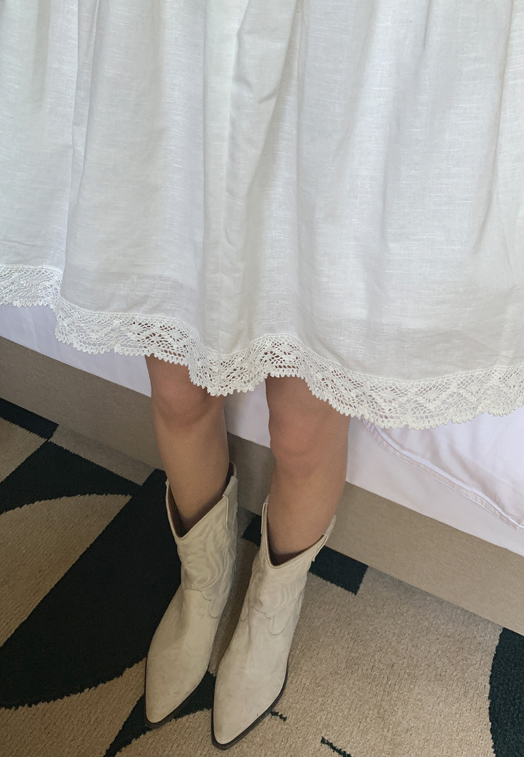 Korean Hollow Knit Vest Solid Color Skirt Set CA25070905W