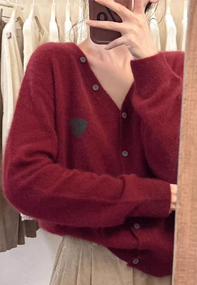 Autumn V-neck heart embroidered knitted long-sleeved top CA25102405GY