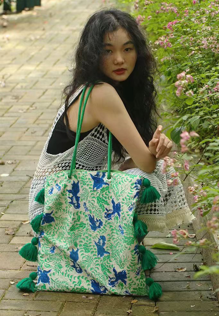 New Chinese style contrast color tassel canvas bag CA25061753GR