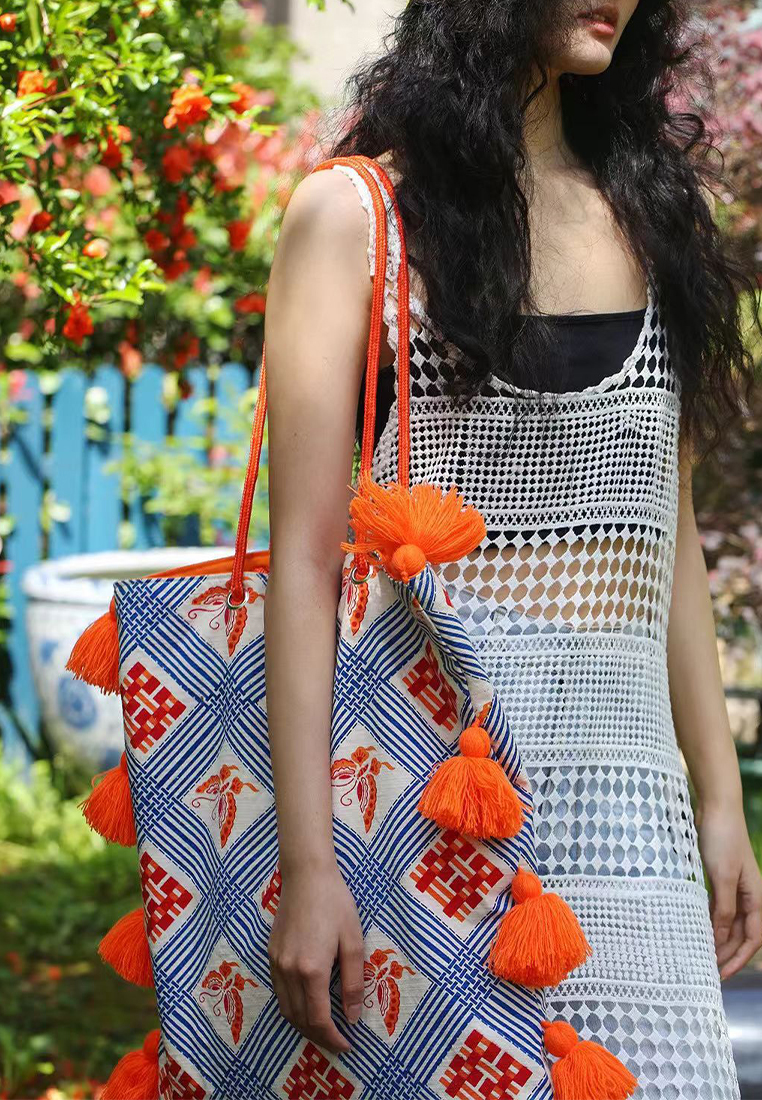 New Chinese style contrast color tassel canvas bag CA25061753GR