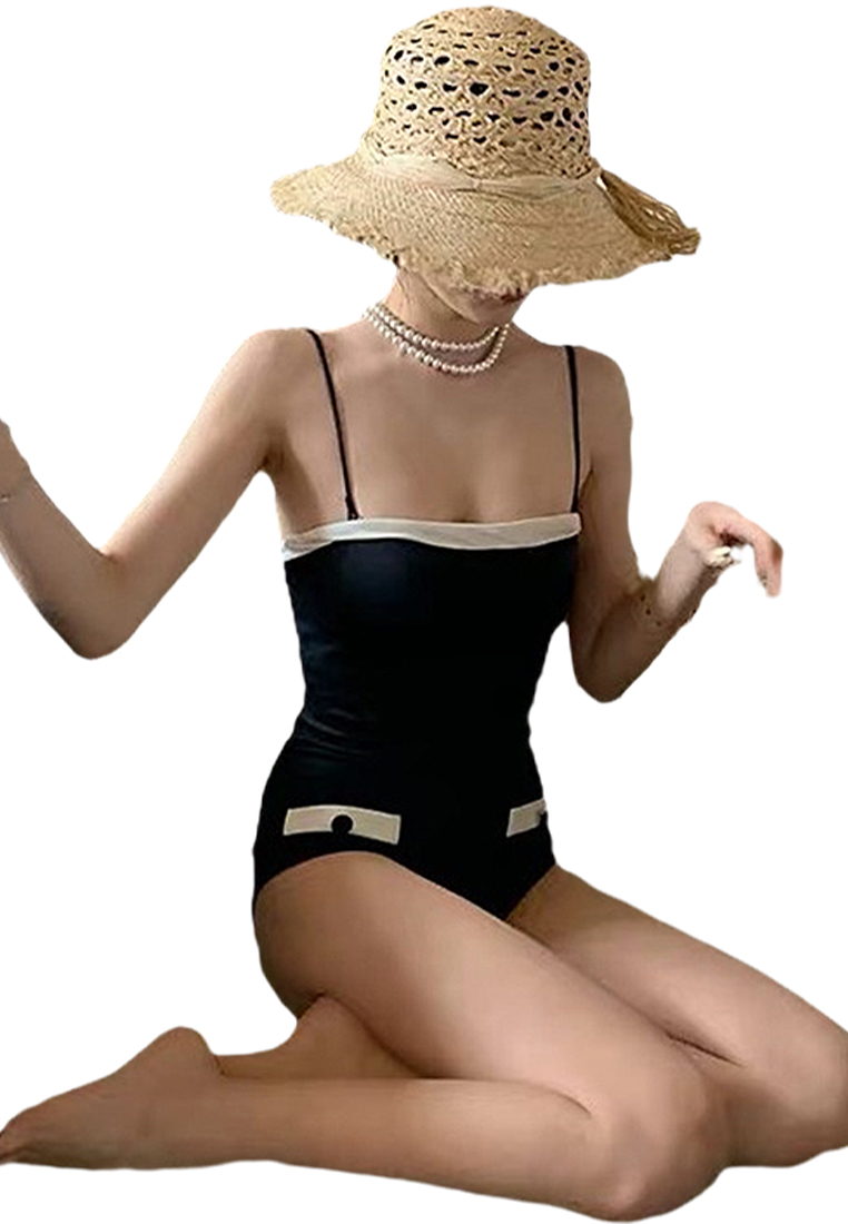 Korean black and white contrasting one-piece swimsuit CA24032155