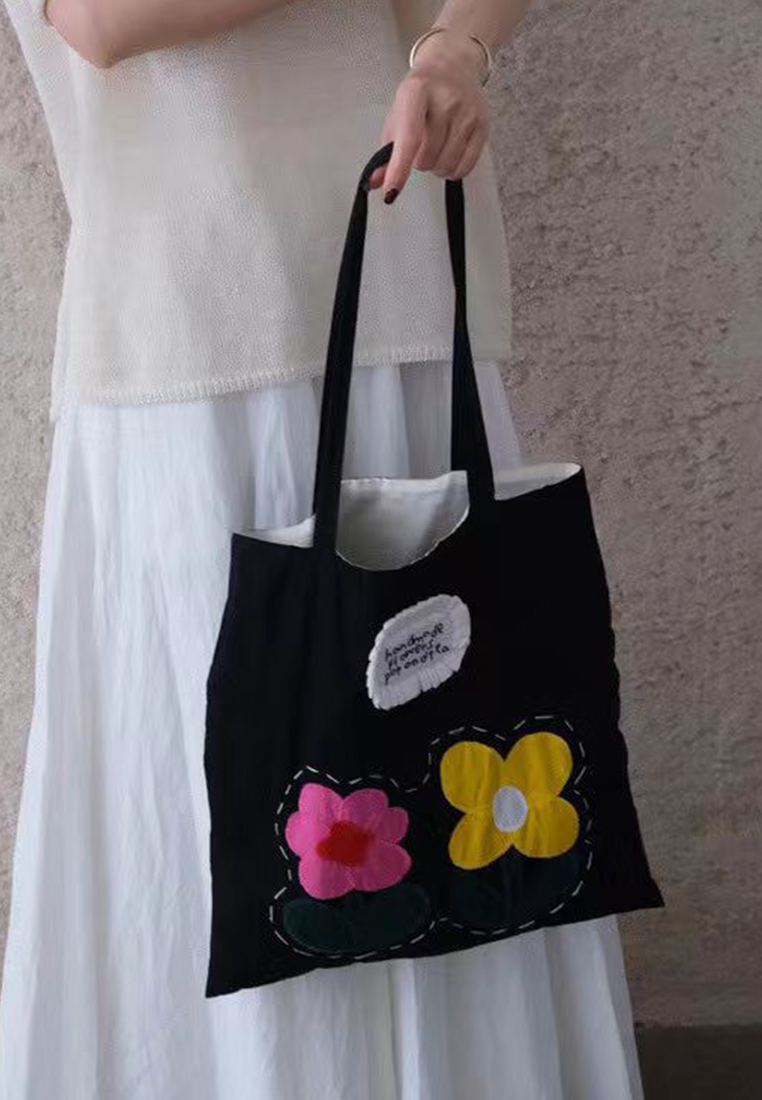 Hand-embroidered floral canvas shoulder bag CA25061755BK