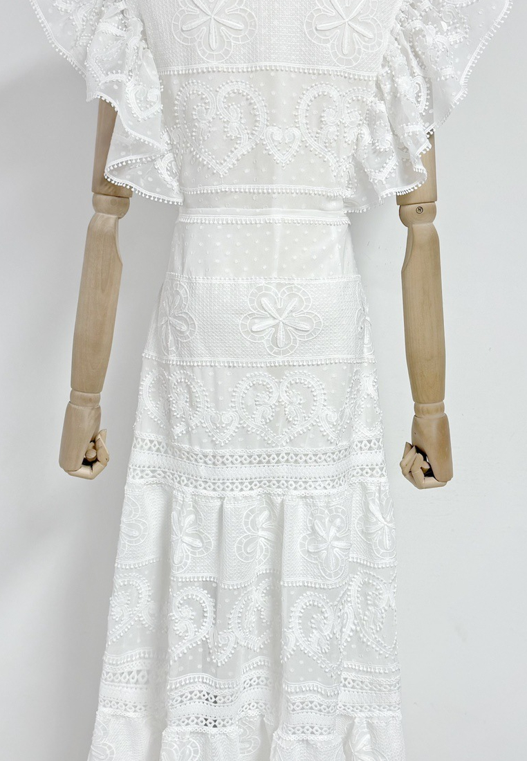 New slim-fitting embroidered dress CA25091457W