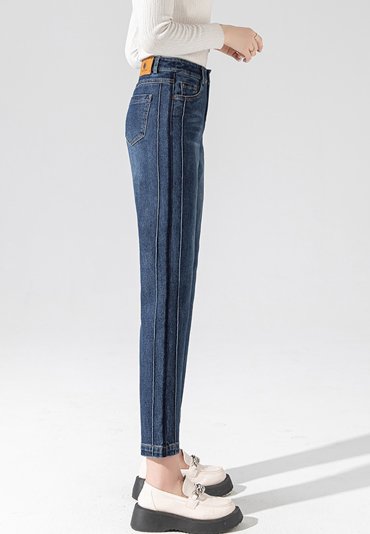 Fashionable and simple high waisted Korean style nine-point jeans for women CA101957