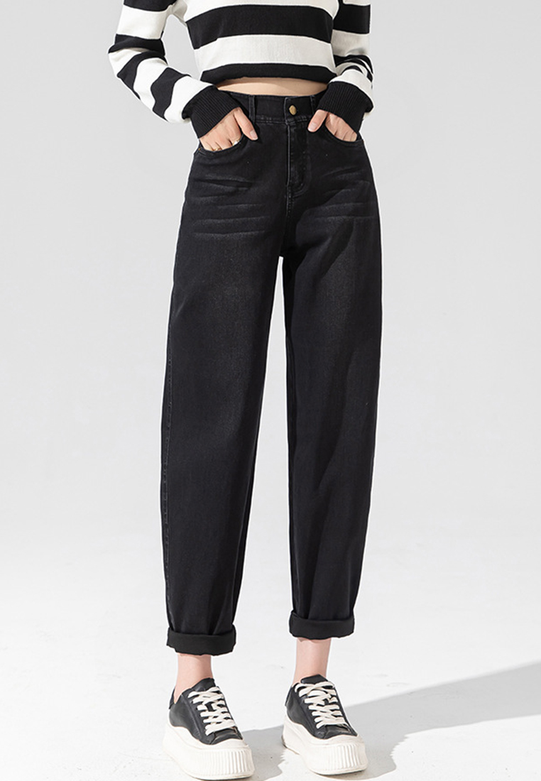 Fashionable, stylish, comfortable and skin friendly cotton nine-point jeans CA101958