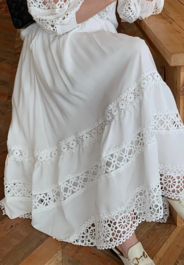 French retro hollow lace lantern sleeve shirt CA25031920W