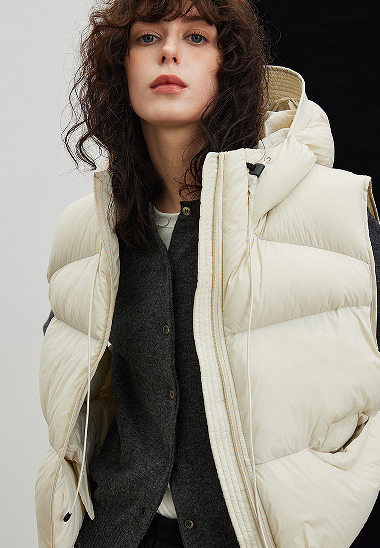 Light and warm fluffy 90% down hooded down jacket CA24112106GY