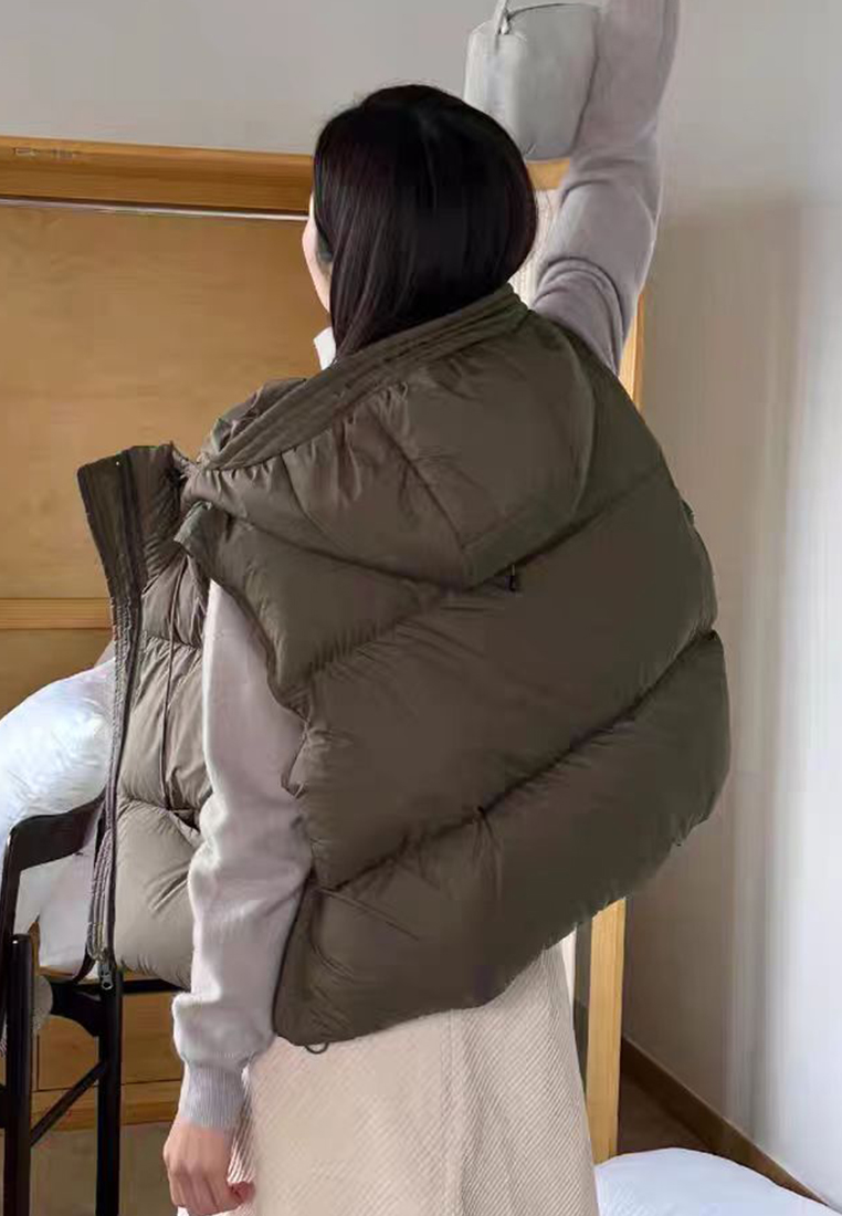 Light and warm fluffy 90% down hooded down jacket CA24112106GY