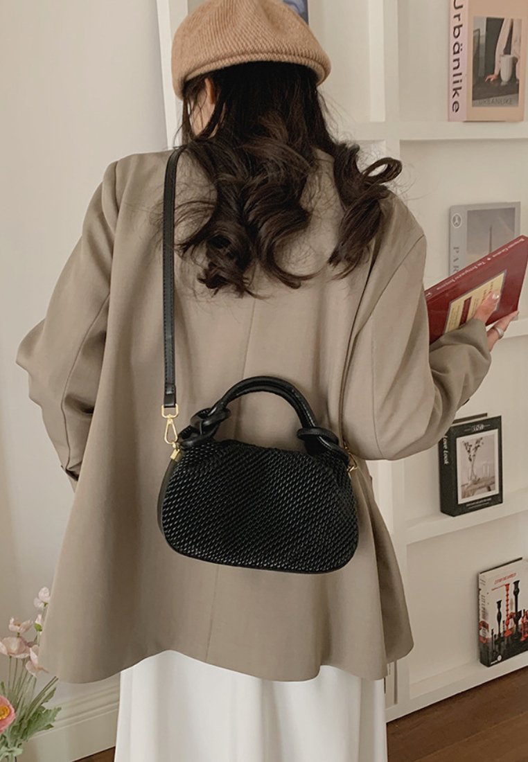 Retro Style Woven PU Leather Crossbody Bag K26051904