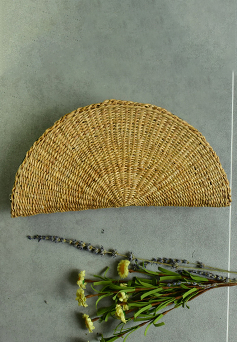 New Bohemian holiday style straw handmade semi-circular fan-shaped bag CA24062006