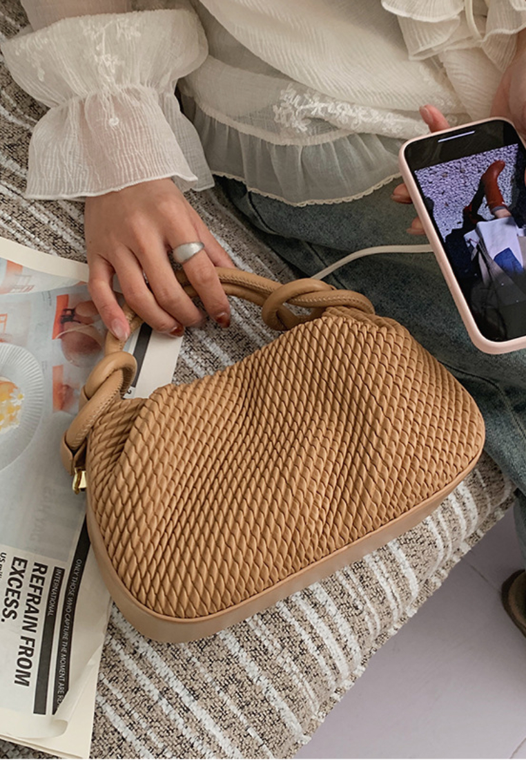 Retro Style Woven PU Leather Crossbody Bag K26051904