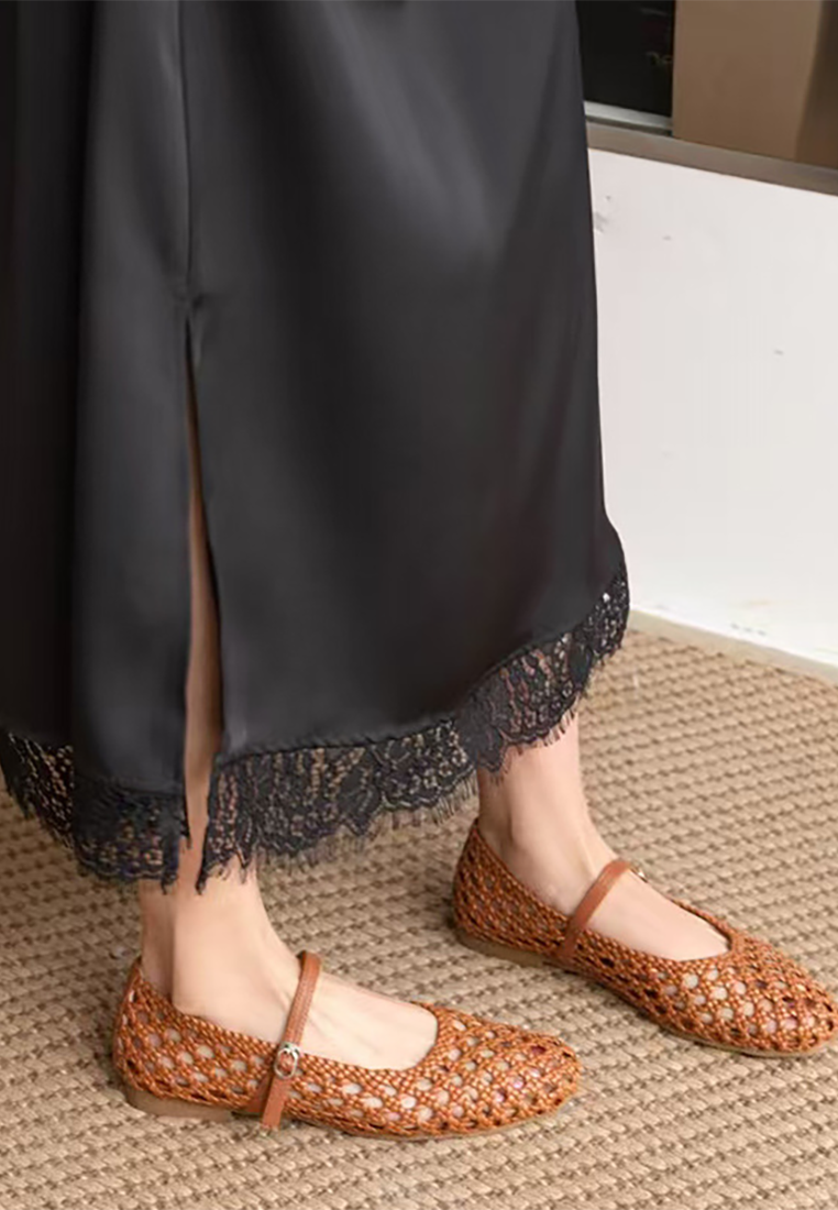 Summer hollow woven hole buckle flat sandals CA25042307BW