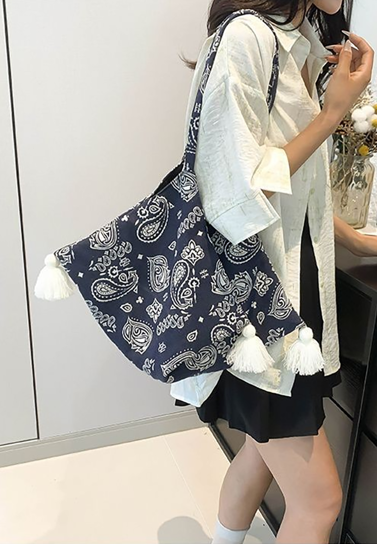 New artistic niche design fashionable shoulder bag CA25030307W