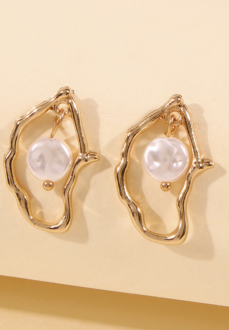 New European and American Temperament Pearl Earrings CA25052370