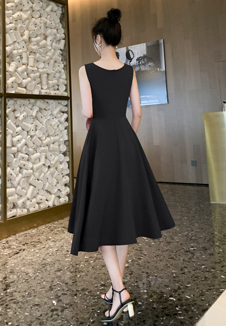 2024 Evening Dress Style Sleeveless Slim Fit Solid Color Dress CA24041076W