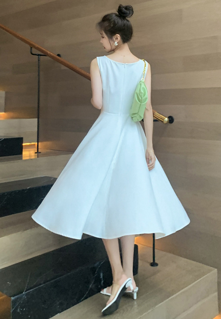 2024 Evening Dress Style Sleeveless Slim Fit Solid Color Dress CA24041076W