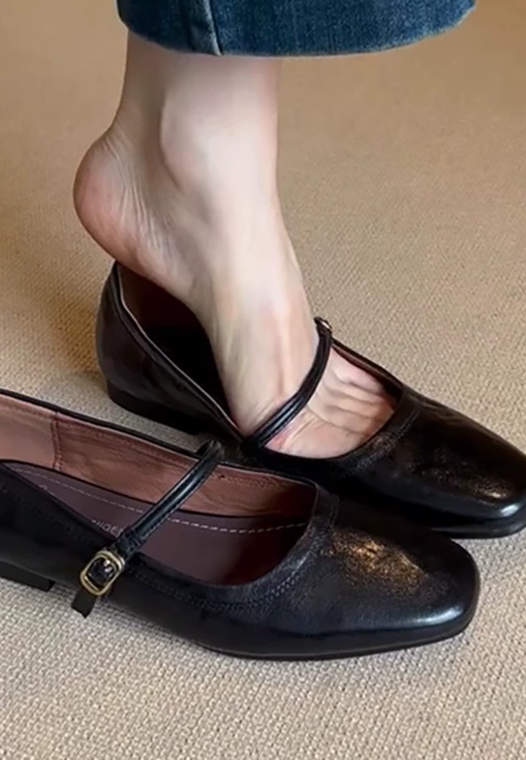 French retro buckle strap flat leather shoes CA25021328BK